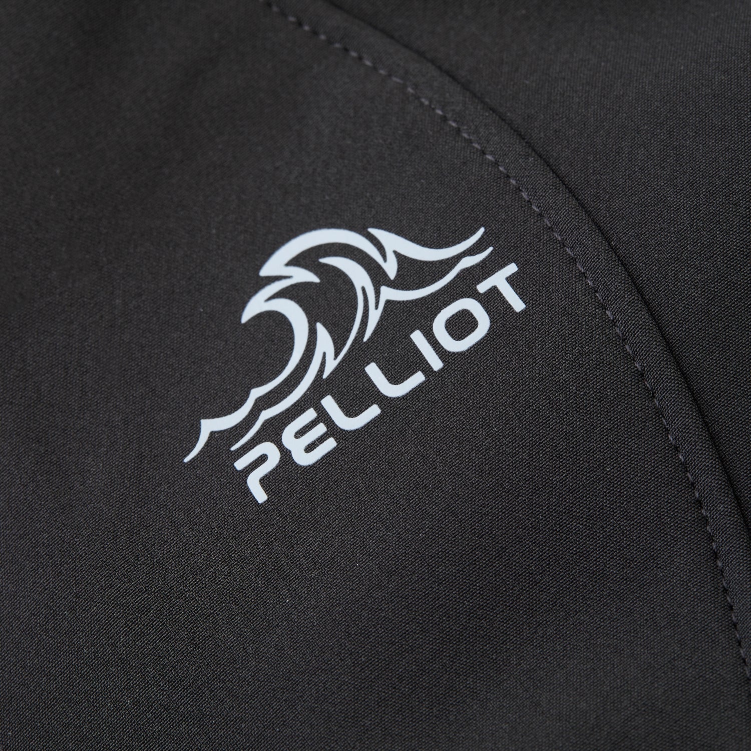 PELLIOT(ペリオ)防風耐摩耗ソフトシェルジャケット